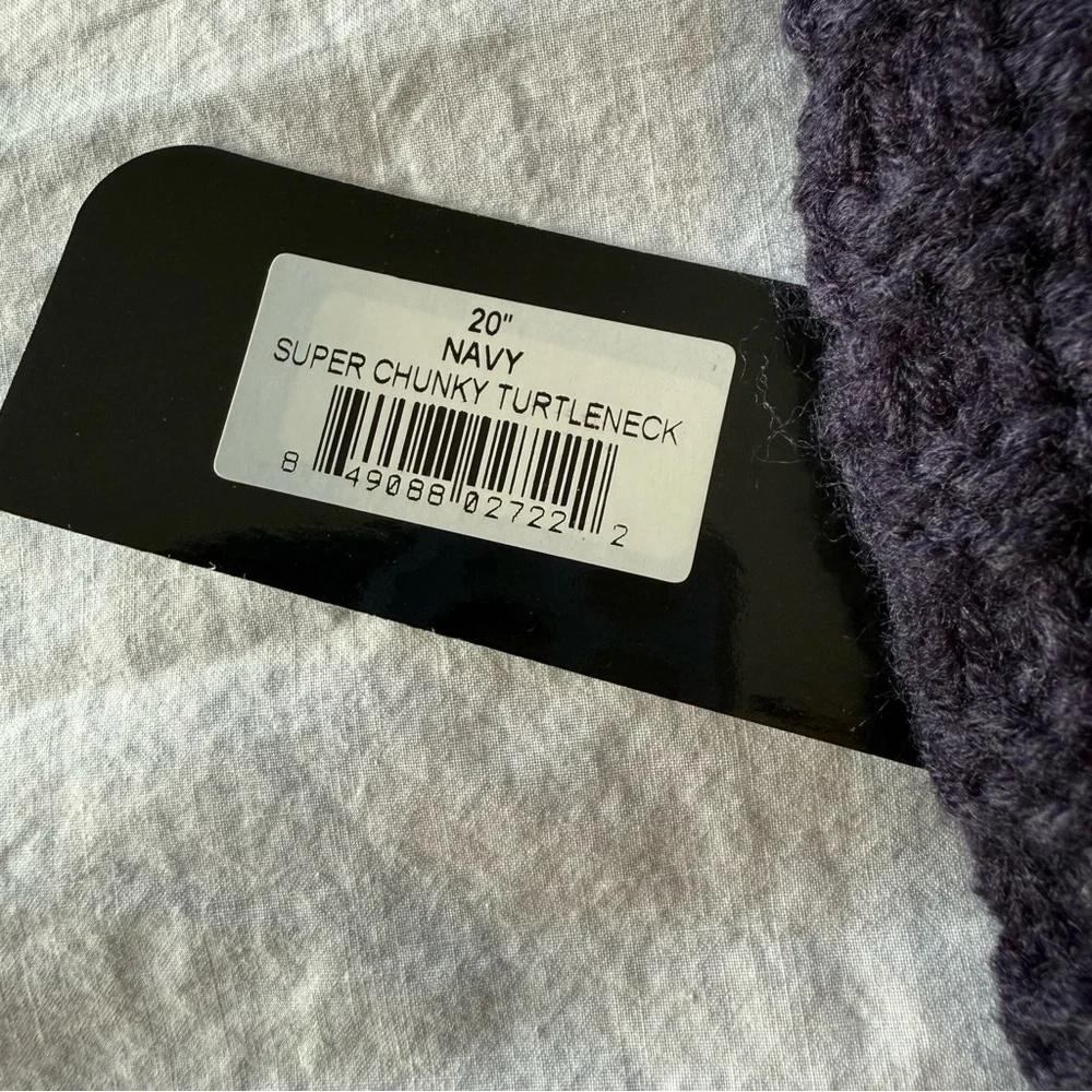 Fab Dog Navy Cable Knit Turtleneck Sweater, NWT, Size 20”